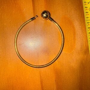 Pandora Moments Round Clasp Snake Chain Bracelet 14k gold plating